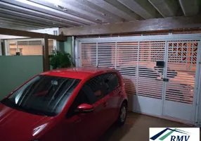 Foto 1 de Casa com 2 Quartos à venda, 100m² em Demarchi, São Bernardo do Campo