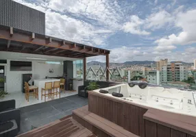 Foto 1 de Apartamento com 3 Quartos à venda, 200m² em Sagrada Família, Belo Horizonte