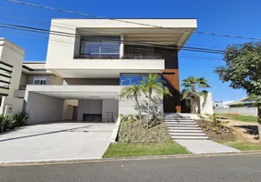 Foto 1 de Casa de Condomínio com 4 Quartos à venda, 531m² em Santa Felicidade, Curitiba