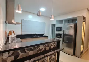 Foto 1 de Casa de Condomínio com 3 Quartos à venda, 230m² em Taguatinga, Brasília