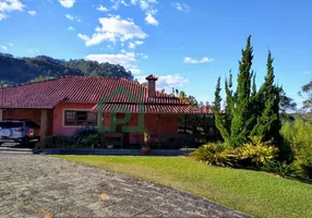 Foto 1 de Casa de Condomínio com 3 Quartos à venda, 215m² em Amparo, Nova Friburgo