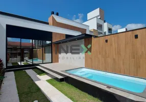 Foto 1 de Casa com 3 Quartos à venda, 103m² em Centro, Camboriú