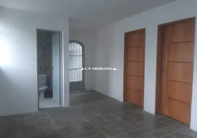 Foto 1 de Casa com 2 Quartos para alugar, 100m² em Vila Aurora, São Paulo