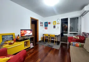 Foto 1 de Apartamento com 3 Quartos à venda, 74m² em Centro, Santa Maria