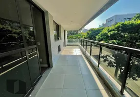 Foto 1 de Apartamento com 4 Quartos para alugar, 168m² em Barra da Tijuca, Rio de Janeiro