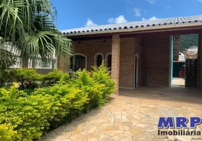 Foto 1 de Casa com 4 Quartos à venda, 187m² em PRAIA DE MARANDUBA, Ubatuba