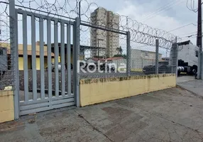 Foto 1 de Galpão/Depósito/Armazém para alugar, 200m² em Umuarama, Uberlândia