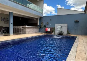 Foto 1 de Casa com 3 Quartos à venda, 372m² em Jardim Novo Horizonte, Maringá