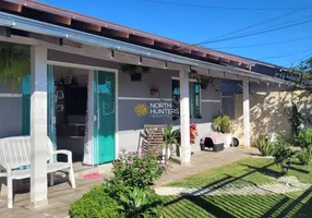 Foto 1 de Casa com 3 Quartos à venda, 190m² em Adhemar Garcia, Joinville
