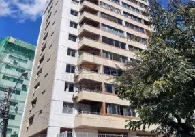 Foto 1 de Apartamento com 3 Quartos para alugar, 118m² em Boa Viagem, Recife