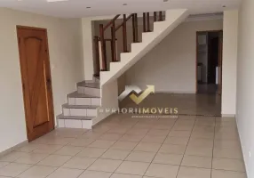 Foto 1 de Sobrado com 2 Quartos à venda, 229m² em Vila Vitoria, Santo André