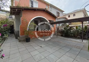 Foto 1 de Casa com 4 Quartos à venda, 166m² em Vila Matias, Santos