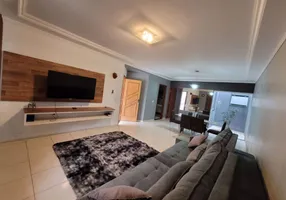 Foto 1 de Casa com 3 Quartos à venda, 190m² em São Pedro, Londrina
