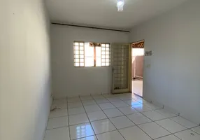 Foto 1 de Casa com 2 Quartos à venda, 132m² em Conjunto Vera Cruz, Goiânia