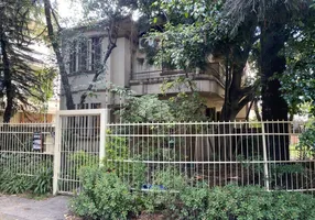 Foto 1 de Casa com 4 Quartos à venda, 353m² em São João, Porto Alegre