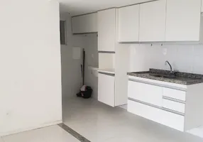Foto 1 de Apartamento com 2 Quartos à venda, 65m² em Vila de Abrantes Abrantes, Camaçari