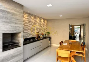 Foto 1 de Casa de Condomínio com 3 Quartos à venda, 370m² em Setor Habitacional Vicente Pires, Brasília