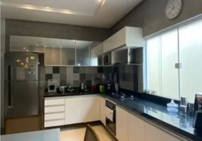 Foto 1 de Casa com 3 Quartos à venda, 250m² em Bequimão, São Luís
