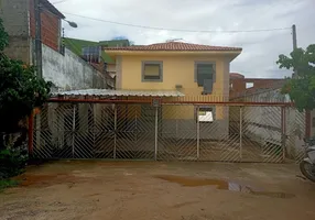 Foto 1 de Apartamento com 2 Quartos para alugar, 50m² em Fragoso, Olinda