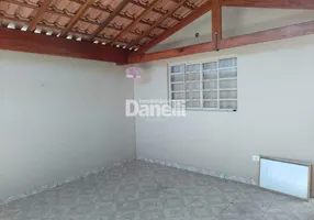 Foto 1 de Casa com 2 Quartos à venda, 62m² em Parque Piratininga, Taubaté