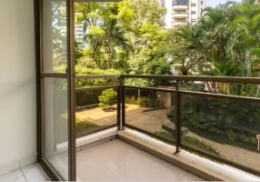 Foto 1 de Apartamento com 2 Quartos à venda, 105m² em Moema, São Paulo