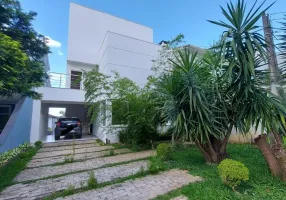 Foto 1 de Casa de Condomínio com 3 Quartos para alugar, 250m² em Parque Residencial Itapeti, Mogi das Cruzes