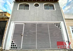 Foto 1 de Sobrado com 3 Quartos à venda, 200m² em Vila Ré, São Paulo