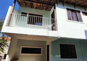 Foto 1 de Casa com 2 Quartos para alugar, 92m² em Marechal Hermes, Rio de Janeiro