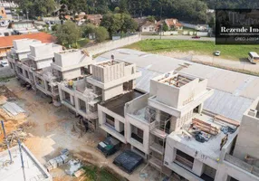 Foto 1 de Casa de Condomínio com 3 Quartos à venda, 169m² em Santa Felicidade, Curitiba