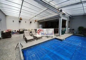 Foto 1 de Casa de Condomínio com 3 Quartos para venda ou aluguel, 355m² em Condomínio Vila Verde, Itapevi