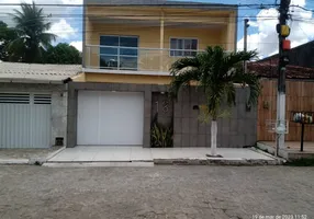 Foto 1 de Casa com 3 Quartos à venda, 200m² em Santos Dumont, Maceió