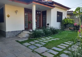 Foto 1 de Casa com 4 Quartos para venda ou aluguel, 340m² em Jardim Carioca, Campos dos Goytacazes