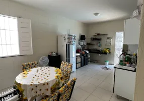 Foto 1 de Casa com 3 Quartos à venda, 200m² em Atalaia, Aracaju