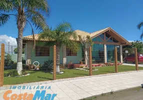Foto 1 de Casa com 3 Quartos à venda, 115m² em Centro, Tramandaí