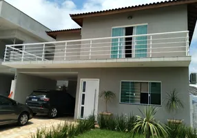 Foto 1 de Casa de Condomínio com 4 Quartos à venda, 187m² em Centro, Peruíbe