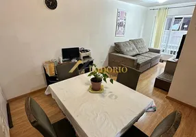 Foto 1 de Apartamento com 2 Quartos à venda, 50m² em Rio Verde, Colombo