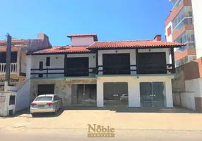 Foto 1 de Casa com 4 Quartos à venda, 210m² em Centro, Torres