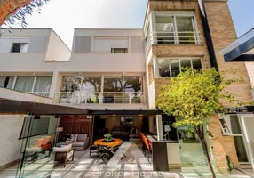 Foto 1 de Casa de Condomínio com 3 Quartos à venda, 380m² em Alto Da Boa Vista, São Paulo