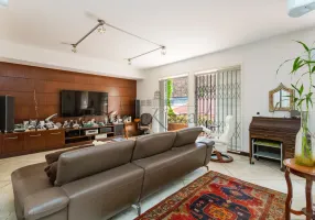 Foto 1 de Casa com 1 Quarto à venda, 302m² em Jardim Europa, São Paulo