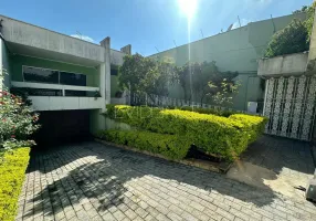 Foto 1 de Sobrado com 5 Quartos para alugar, 700m² em Vila Diva, São Paulo