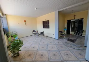 Foto 1 de Casa com 3 Quartos à venda, 120m² em Jardim Guanabara, Fortaleza