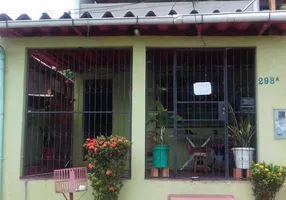 Foto 1 de Casa com 4 Quartos à venda, 72m² em São Raimundo, Manaus