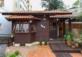 Foto 1 de Casa com 2 Quartos à venda, 150m² em Centro, Canoas