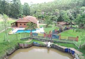 Fazenda/Sítio com 9 Quartos à venda, 36000m² em Centro, Salesópolis - imagem 1 Foto 1 de Fazenda/Sítio com 9 Quartos à venda, 36000m² em Centro, Salesópolis