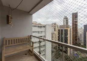 Foto 1 de Apartamento com 3 Quartos para venda ou aluguel, 140m² em Higienópolis, São Paulo