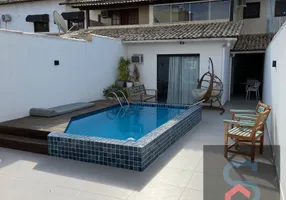 Foto 1 de Casa com 3 Quartos à venda, 180m² em Palmeiras, Cabo Frio