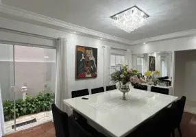Foto 1 de Casa de Condomínio com 3 Quartos à venda, 207m² em Alphaville, Santana de Parnaíba