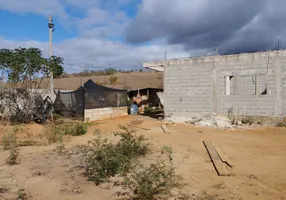 Foto 1 de Fazenda/Sítio à venda, 1680m² em Niteroi, Atilio Vivacqua