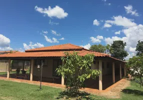 Foto 1 de Fazenda/Sítio com 3 Quartos à venda, 750m² em Centro, Brodowski