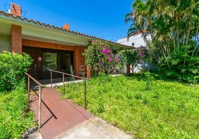 Foto 1 de Casa com 4 Quartos para alugar, 282m² em Vila Assunção, Porto Alegre